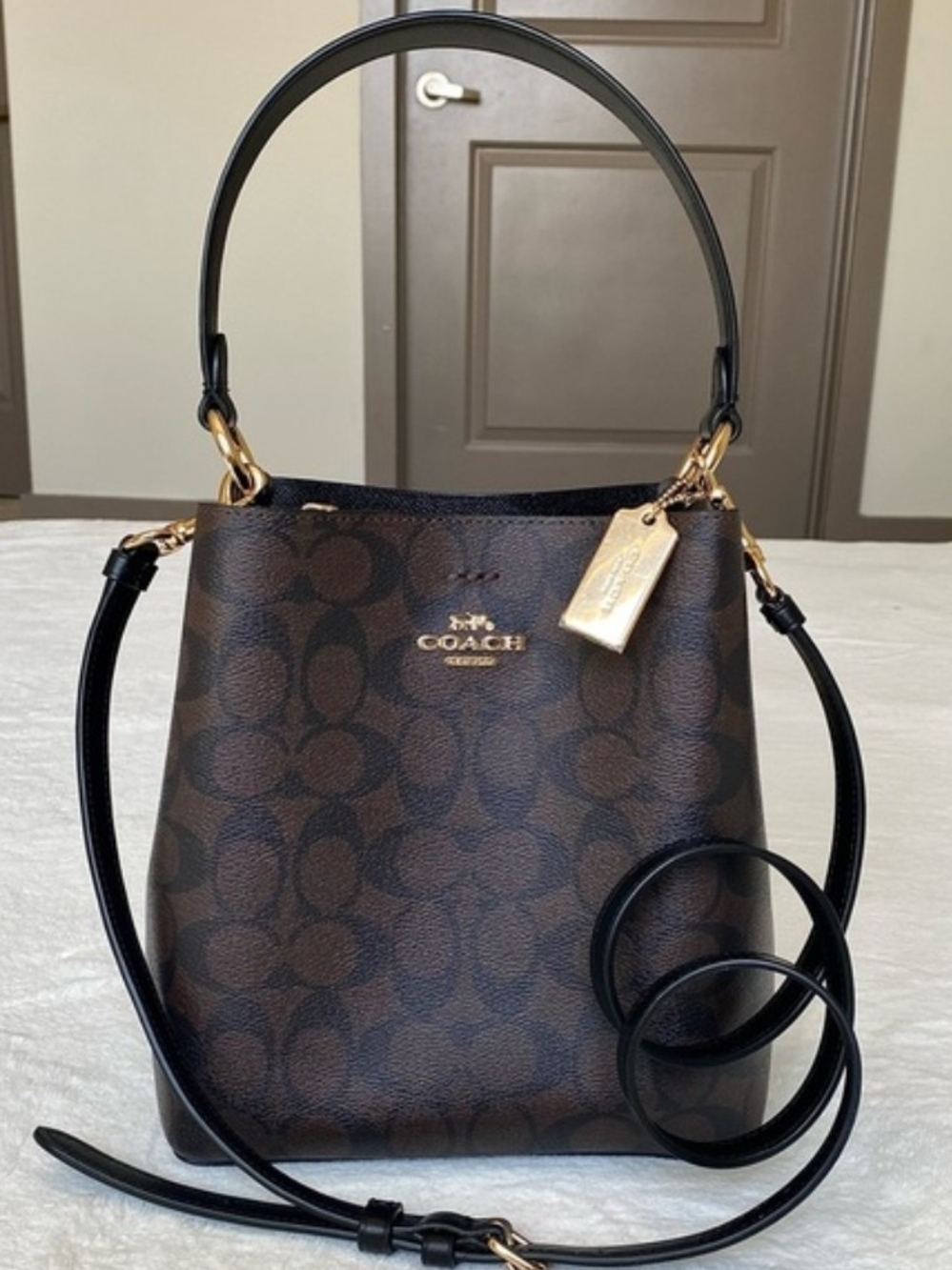 Coach Brown Signature Canvas Bucket Shoulder Bag with Black Trim - Picture 3 of 3